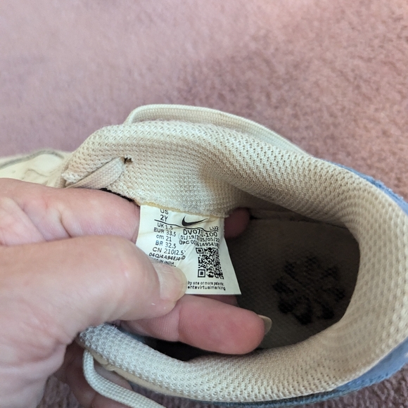 Nike Air Force 1 Low '07 LV8 82 Double Swoosh - Picture 4 of 10